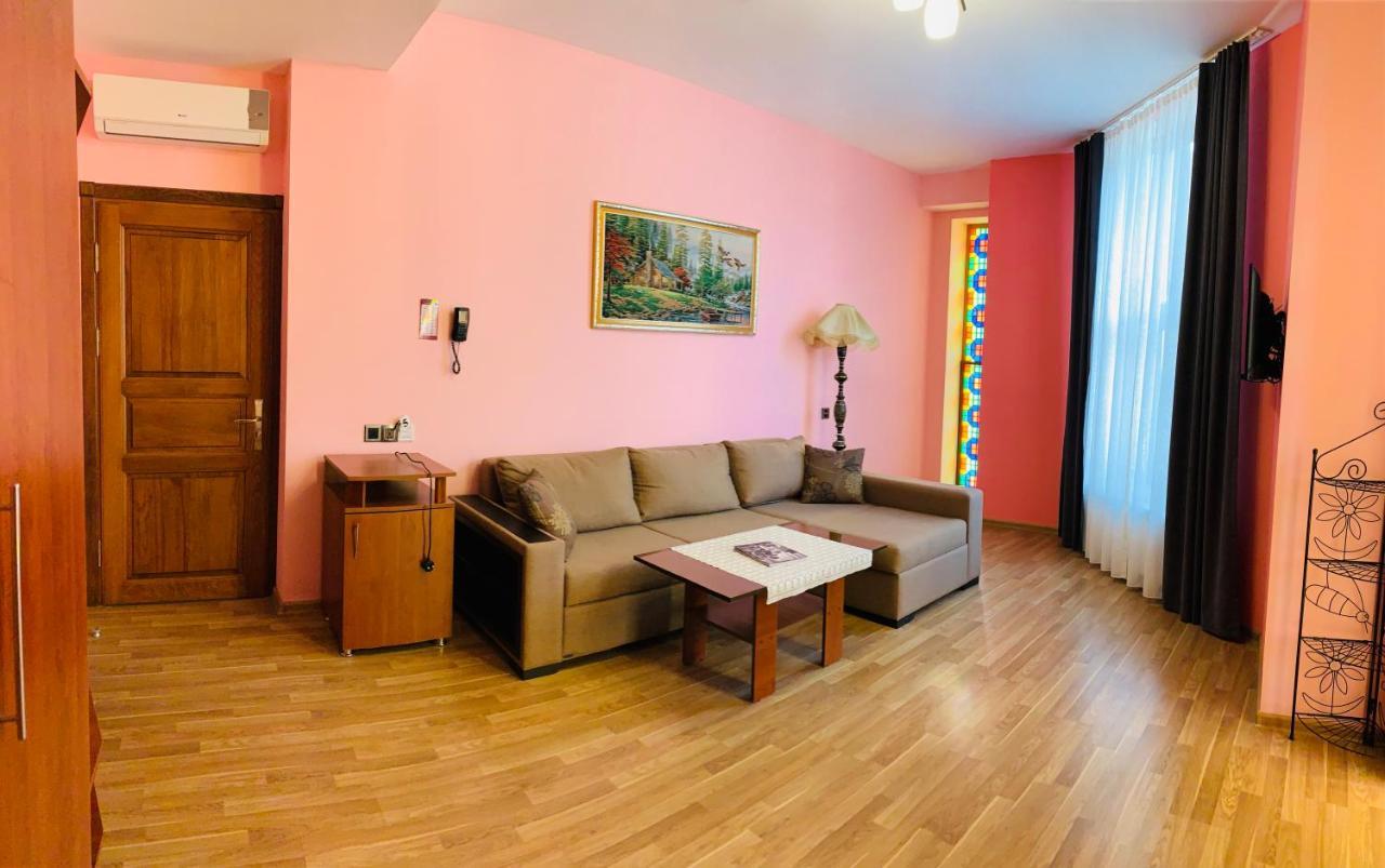 Yaffle Inn Shaki Boutique Hotel Şǝki Dış mekan fotoğraf